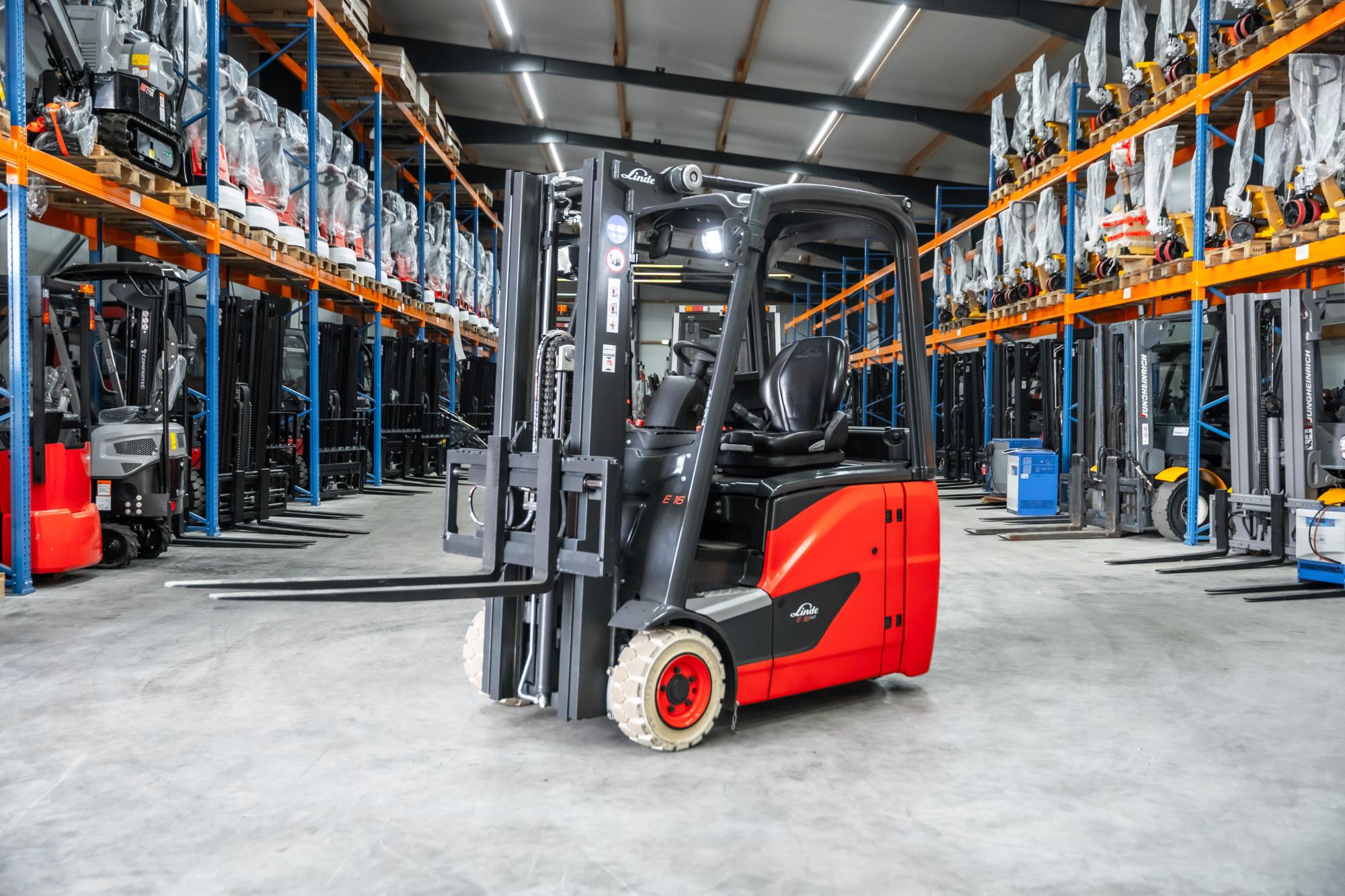 Advanced Technology for Modern Material Handling
