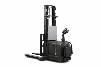 1.5 Ton Straddle Pallet Stacker – LIFTEX X15